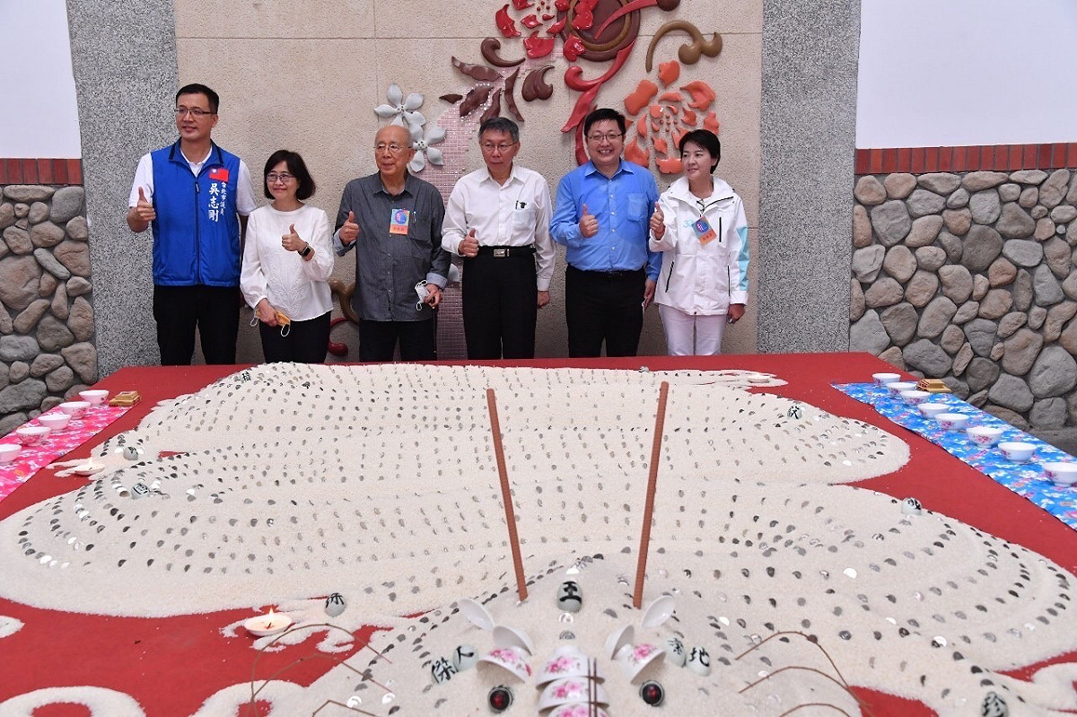 柯文哲今出席台北市客家文化主題公園開幕式，並接受媒體訪問。 圖：北市府提供