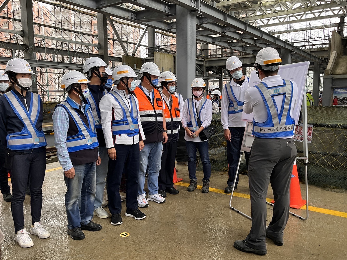 捷運局三峽站站體施工說明。 圖：新北市捷運局提供