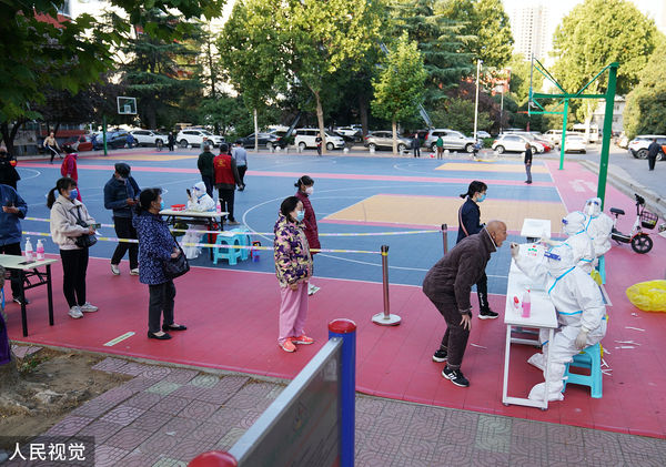河南省持續進行大規模核酸檢測。 圖:人民視覺