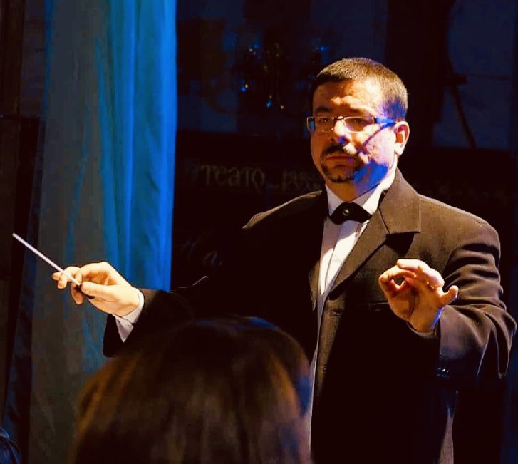 俄羅斯欲邀請烏克蘭著名音樂家柯爾帕滕科合作舉辦音樂會，卻遭拒絕，如今則傳出他在自家遭暗殺，外界聽聞後紛紛譴責俄羅斯。 圖：翻攝自Twitter