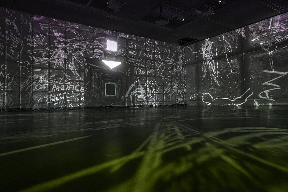 《X人稱》打造沉浸式展覽體驗。 圖：高美館提供