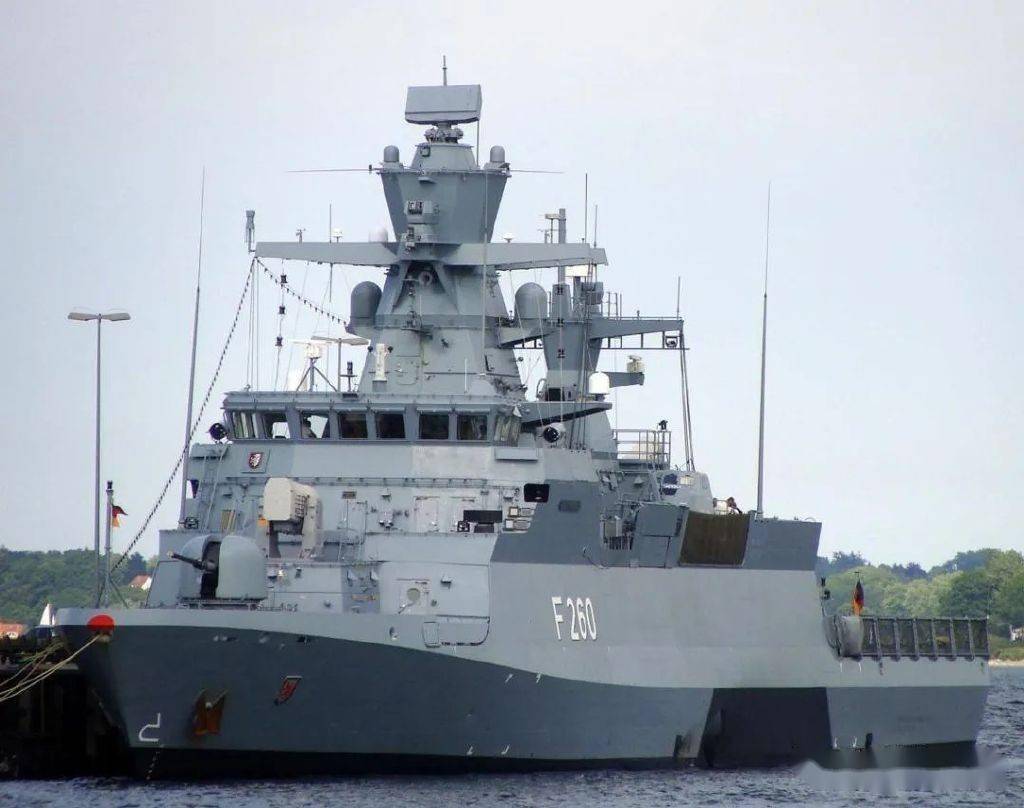 德國「布倫瑞克級」護衛艦。圖為首艦「布倫瑞克號(F260)」。 圖：翻攝陸網sohu