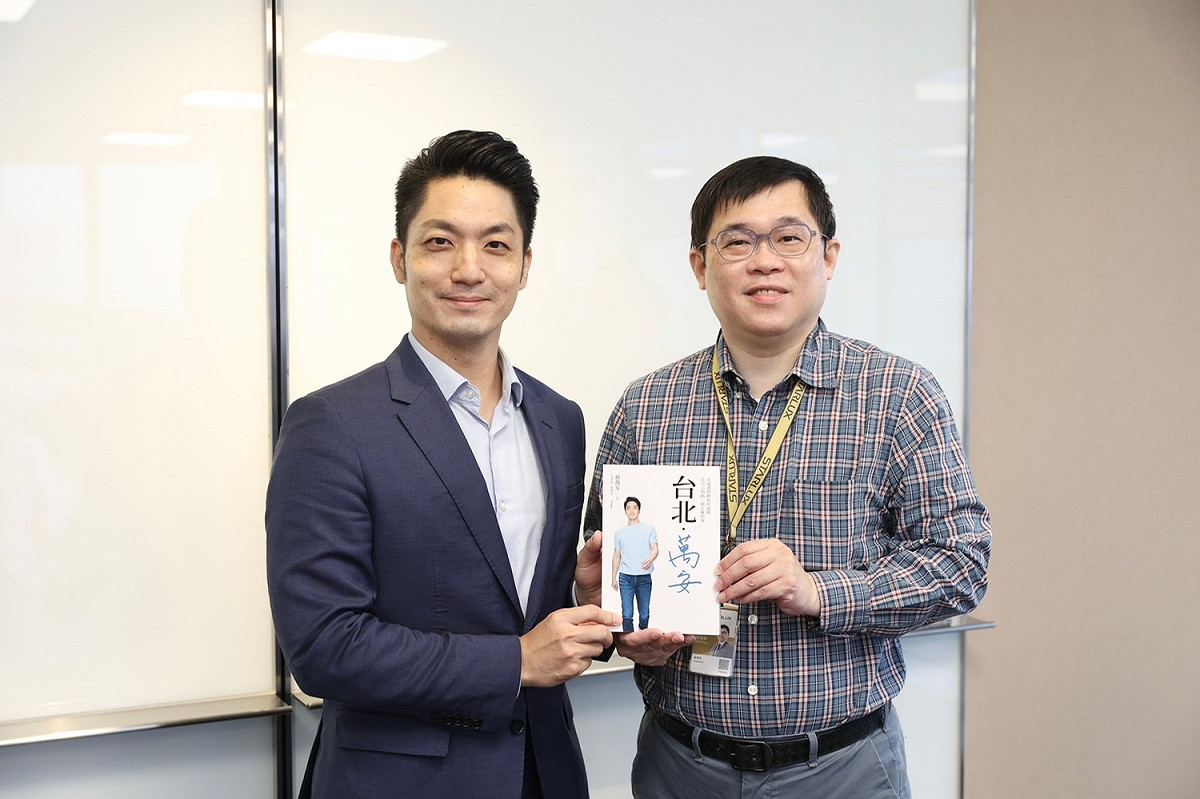 蔣萬安拜會星宇航空董事長張國煒。 圖：蔣萬安競選辦公室/提供