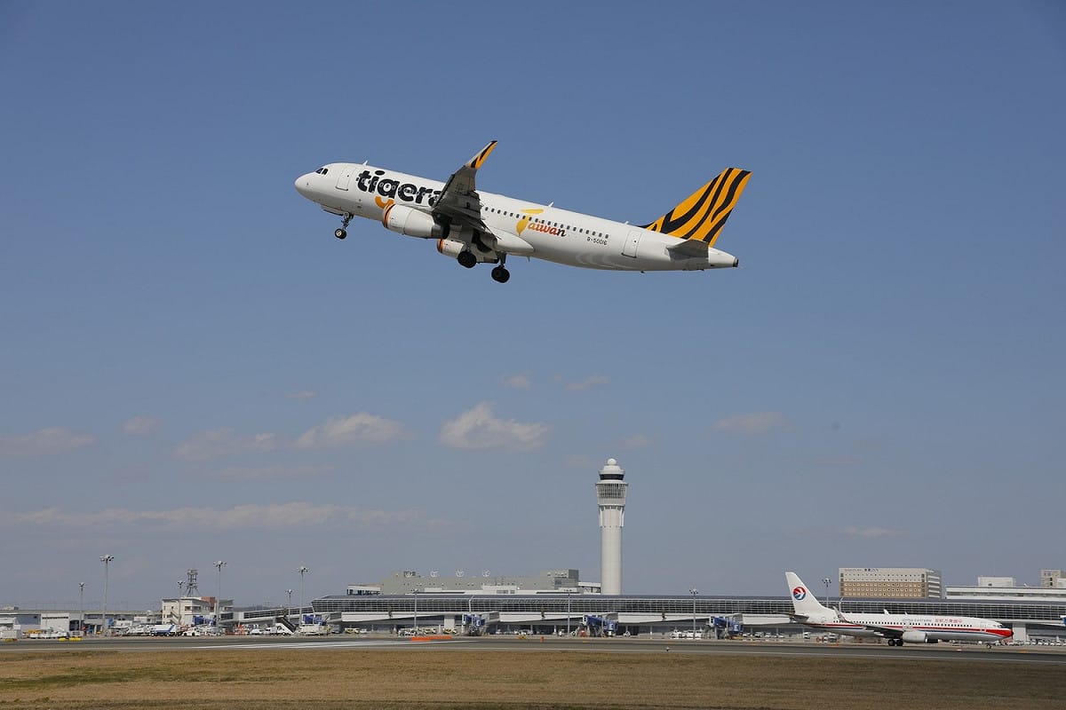 今日台灣虎航一架從高雄飛往沖繩的班機，因班機故障調度導致延誤。 圖：取自台灣虎航臉書 (資料照)