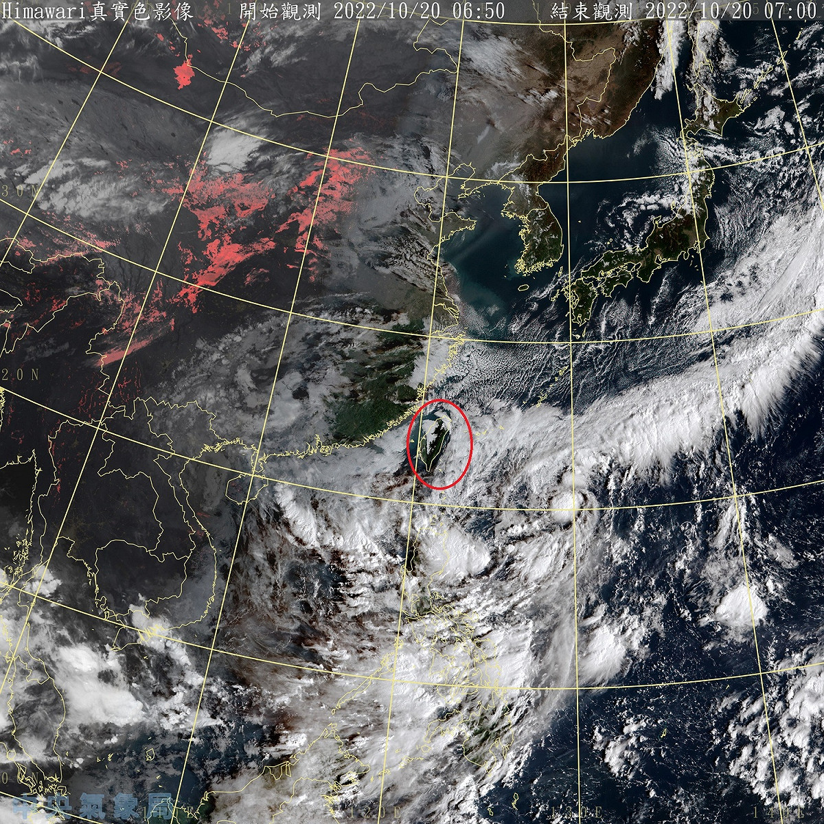今天東北季風偏強，雖然全台大致是晴到多雲天氣，但陸上強風特報籠罩一半台灣，氣象局提醒，東北部沿海地區要小心長浪發生。 圖：中央氣象局/提供