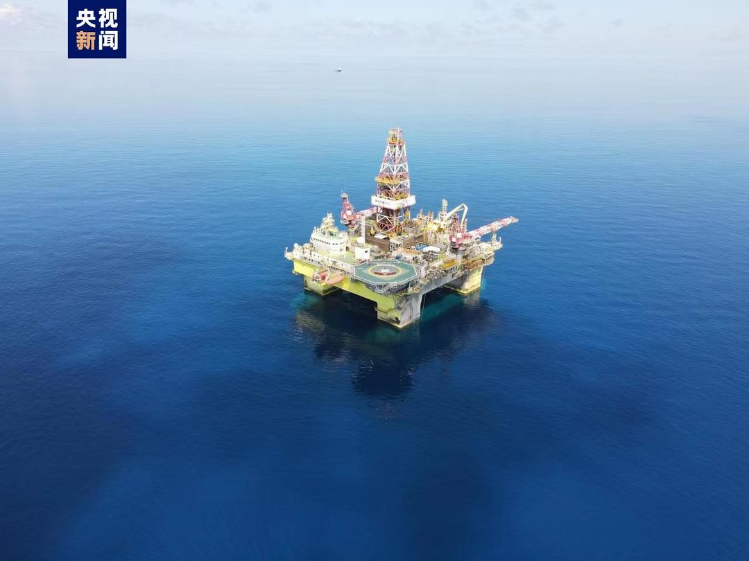 位於海南島東南水域的中國海洋石油982鑽探寶島21-1預探井。 圖：中國央視新聞截圖