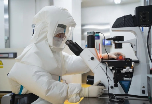 武漢生物所成功從感染患者臨床樣本中分離出猴痘病毒毒株。 圖: 翻攝自《新浪新聞》