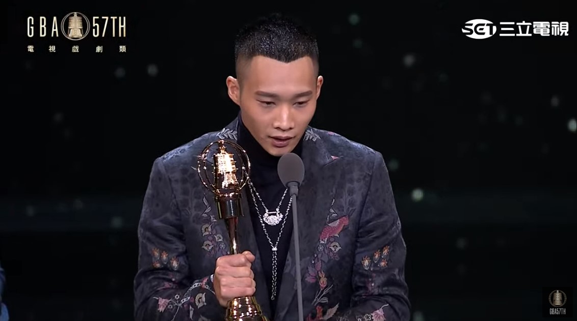 金鐘獎迷你劇男配獎得獎者黃冠智。 圖：翻攝自YT/廣播電視金鐘獎 Golden Bell Awards