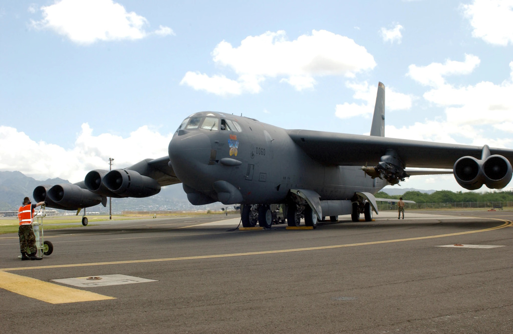 圖為現役的B-52H，平均壽命已達到 60 歲。 圖: 翻攝自美國空軍