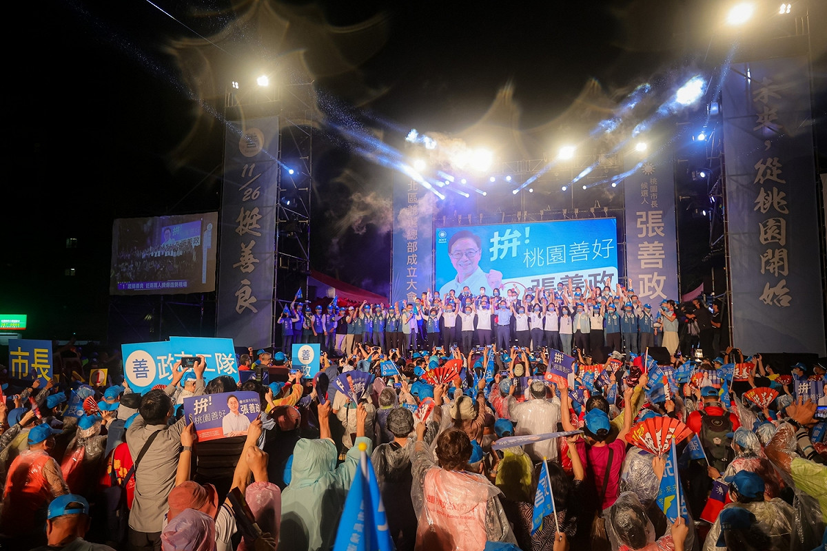 張善政10/22晚間在陽明公園舉行北區競總成立大會。 圖：張善政競辦/提供