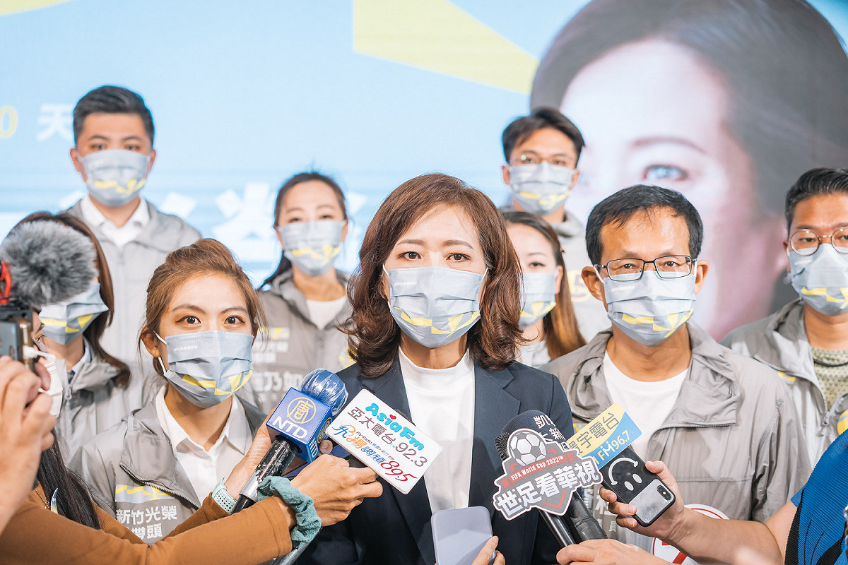 沈慧虹今（27）日呼籲高虹安，拿出正式證明文件，不要用私人信件轉移焦點。 圖：沈慧虹競辦提供（資料照）