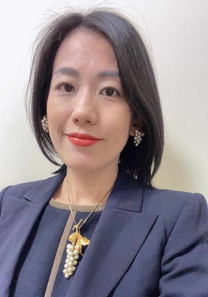 被提名為公平會委員的45歲顏雅倫現職為國立成功大學法律學系副教授。 圖：行政院提供