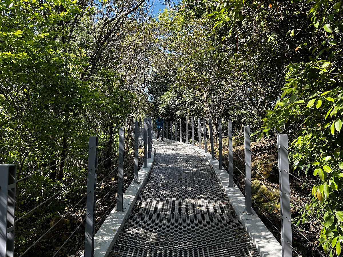 台灣館以AR科技融合互動體驗遊戲，只要騎乘自行車就能感受到台灣親山或親海路線的美景。 圖：新北市觀旅局/提供(資料照)