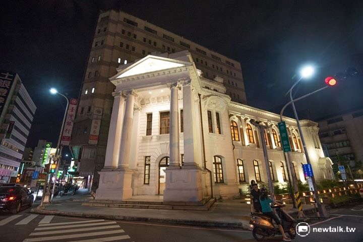 台中市役所是一間百年建築，也是全台中第一棟以鐵筋混凝土的建築物。 圖：翻攝自李俊俋臉書