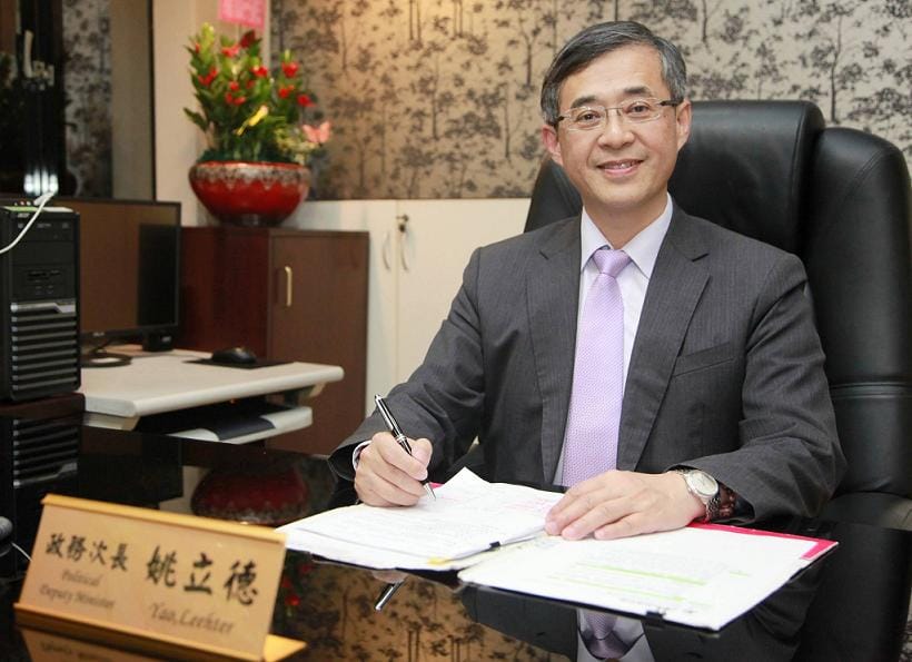 教育部次長姚立德表示，目前已有7500名學生有意願參加「青年教育與就業儲蓄帳戶方案」。 圖：翻攝自教育部臉書。