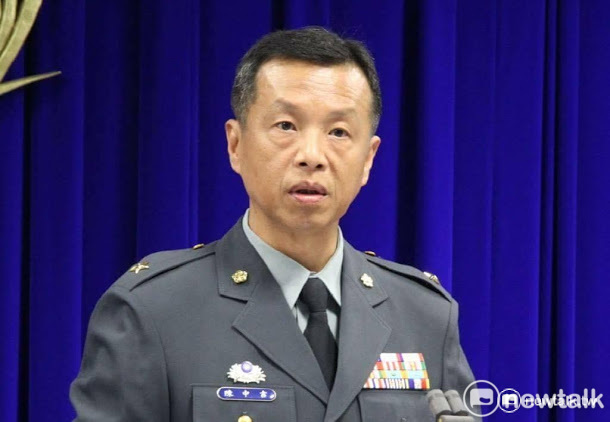 國防部發言人陳中吉受訪指出，根據國防部掌握訊息，美國國務院公告台灣潛艦國造的行銷核准證，國防部對此表示感謝。 圖：新頭殼資料照