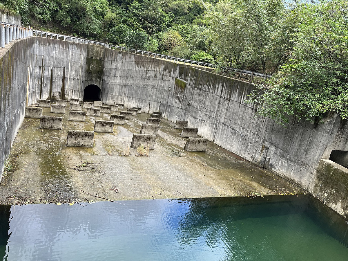三爪子坑溪分洪隧道入水口。 圖：新北市水利局提供