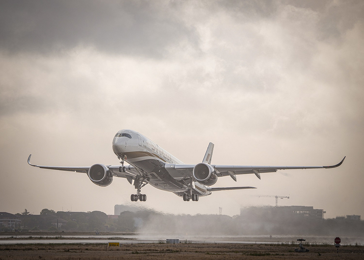 星宇航空首架A350-900廣體客機於法國土魯斯正式交機。 圖：星宇航空／提供