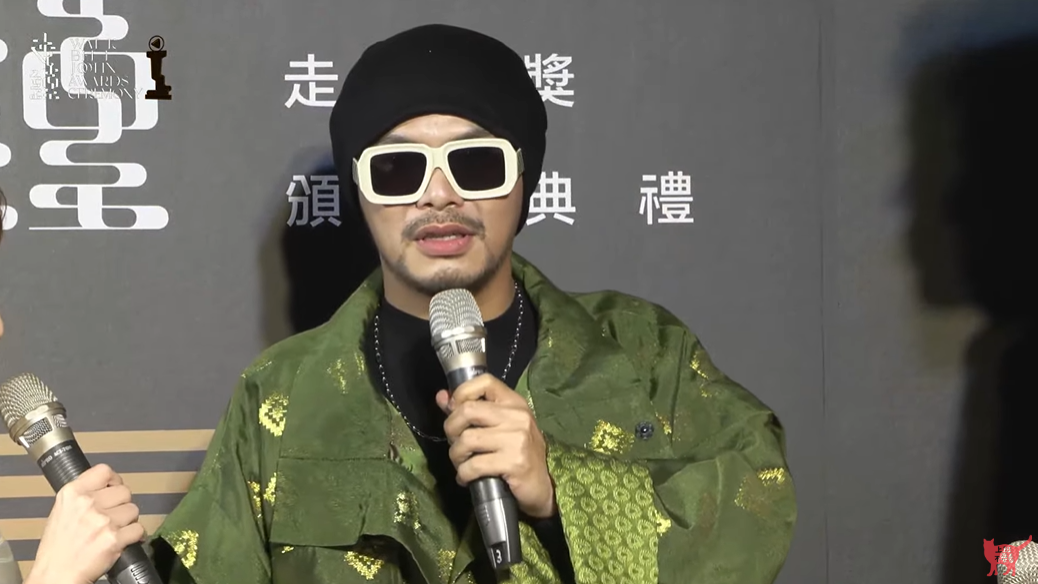黃明志今年入圍4項走鐘獎。 圖：翻攝自頻道/上班不要看 NSFW