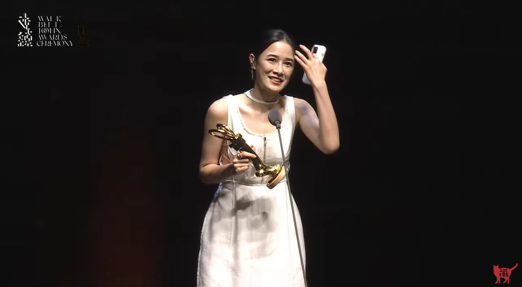 千千抱走年度女創作者獎。 圖：翻攝自YT/上班不要看 NSFW