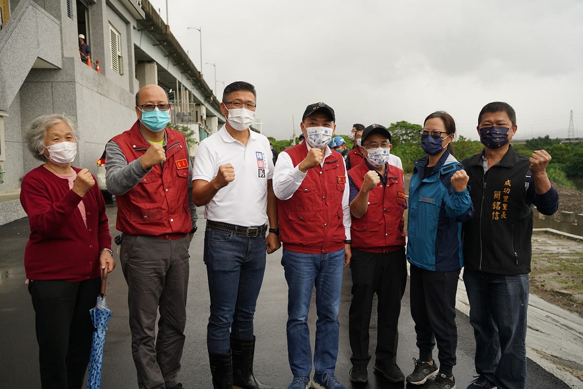 成洲國小透保水、成洲抽水站興建工程、成泰路一段101、175號及成泰路一段98巷等排水改善工程，已有效解決五股積淹水問題。 圖：新北市水利局/提供