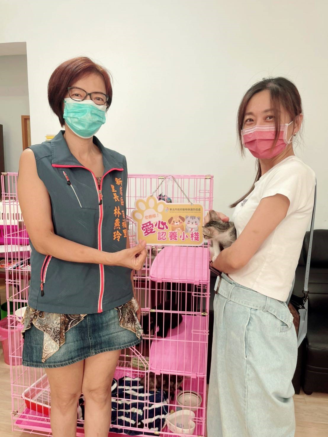 透過網路分享，認養人慕名前來認養。 圖：新北市動保處提供