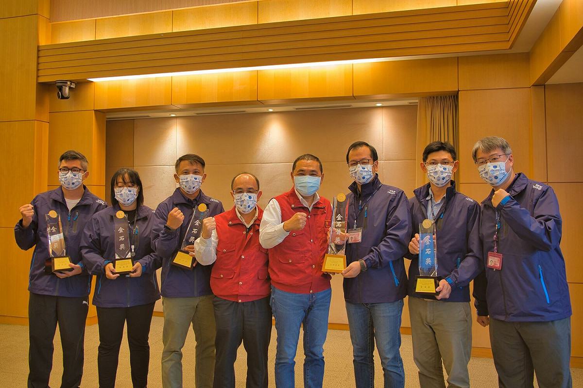 水利局參加第30屆中華建築金石獎，總計8件工程榮獲10座金石獎肯定。 圖：新北市水利局提供