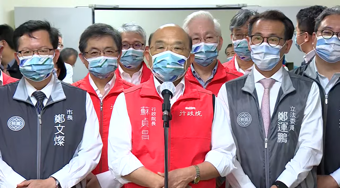 行政院長蘇貞昌今（3）日視察龍潭科學園區前受訪。 圖：擷自直播畫面