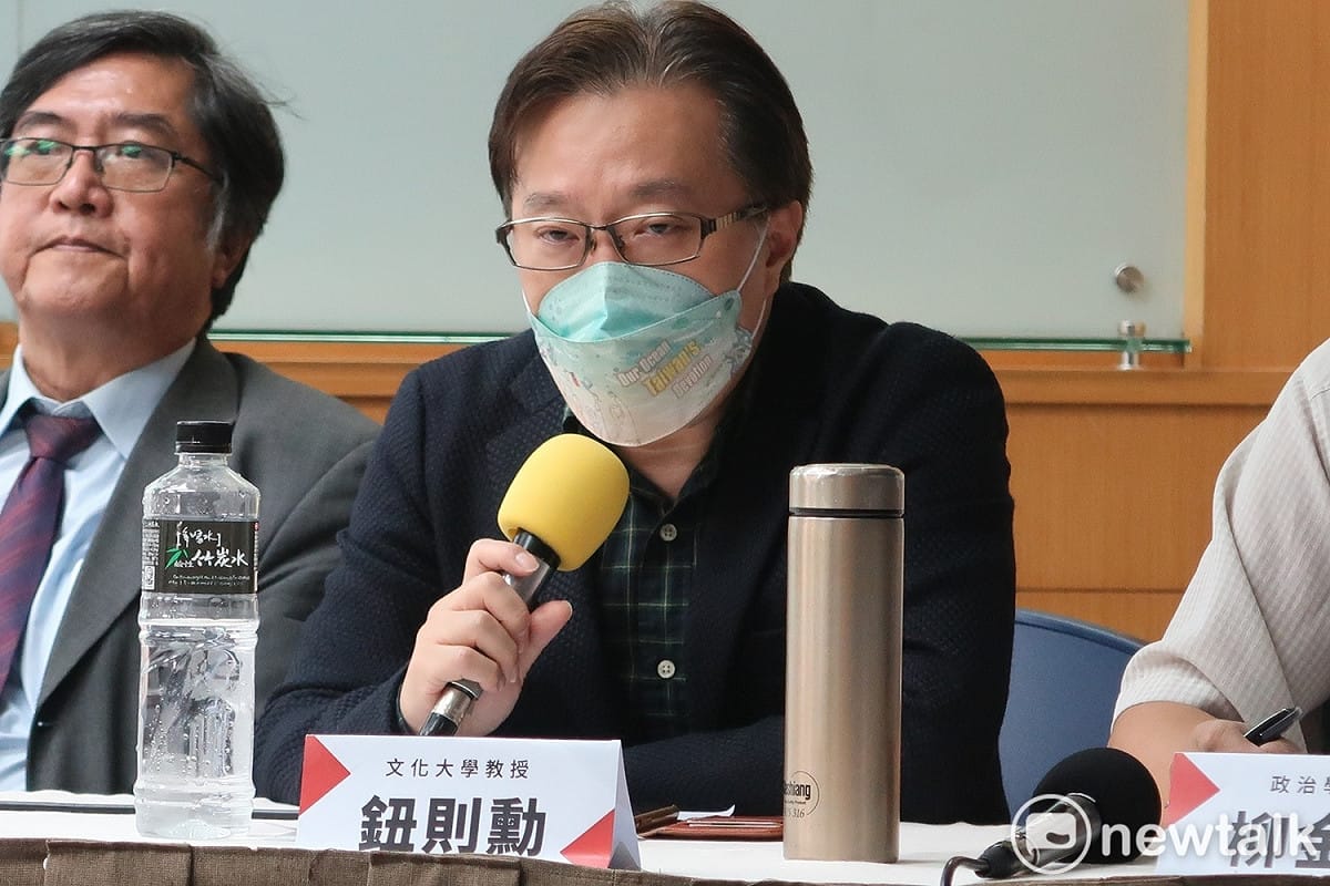 文化大學教授鈕則勳 圖：林朝億/攝