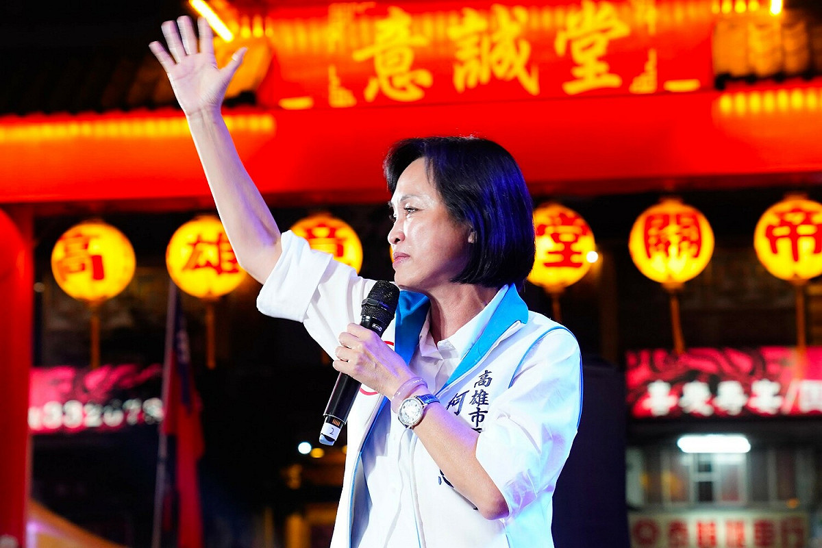柯志恩在意誠堂激昂開講。 圖：柯志恩競辦提供