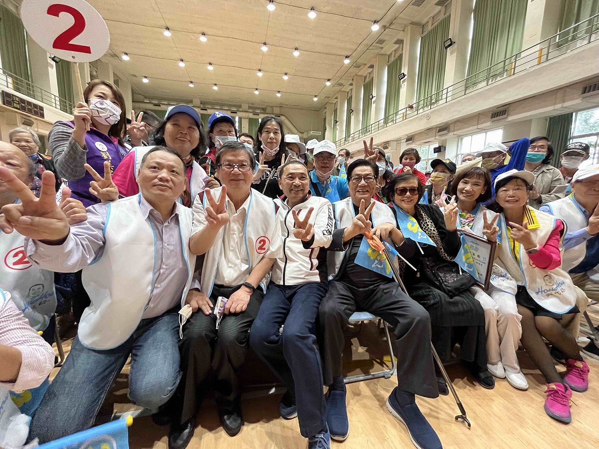 客家後援總會成立，侯友宜受到熱情力挺。  圖：侯友宜競辦/提供