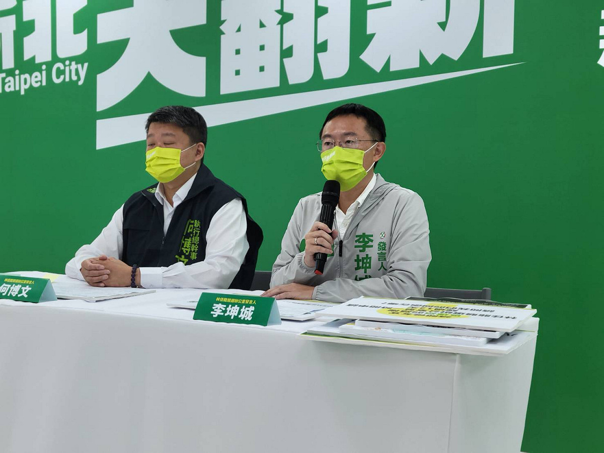 網友踢爆網路媒體「哈哈台」應徵臨演進行新北市政府的「宣傳五股垃圾山整治政績」，林佳龍競選辦公室痛批，侯友宜團隊置入性行銷無孔不入。