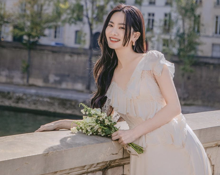 藝人曾之喬PO出一系列超仙婚紗照。 圖：翻攝自曾之喬IG