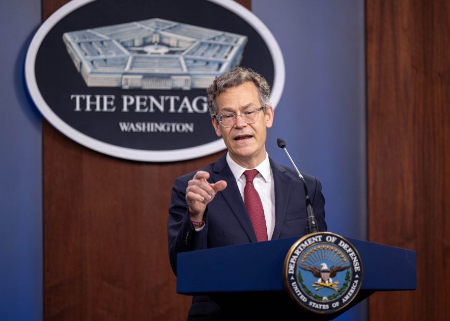 美國國防部政策副部長卡爾(Colin Kahl)。 圖：翻攝US DoD