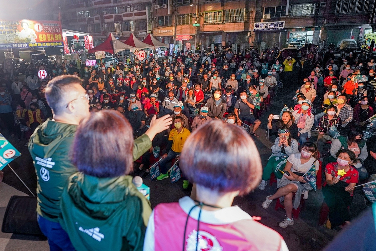 蔡其昌在全市各地的演說已突破800場，朝投票前破千場邁進。 蔡其昌競選總部/提供