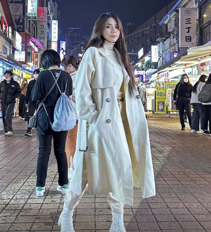蕾菈近日飛往韓國旅遊，她蓄勢待發直呼「要爆玩！」 圖：翻攝自蕾菈IG