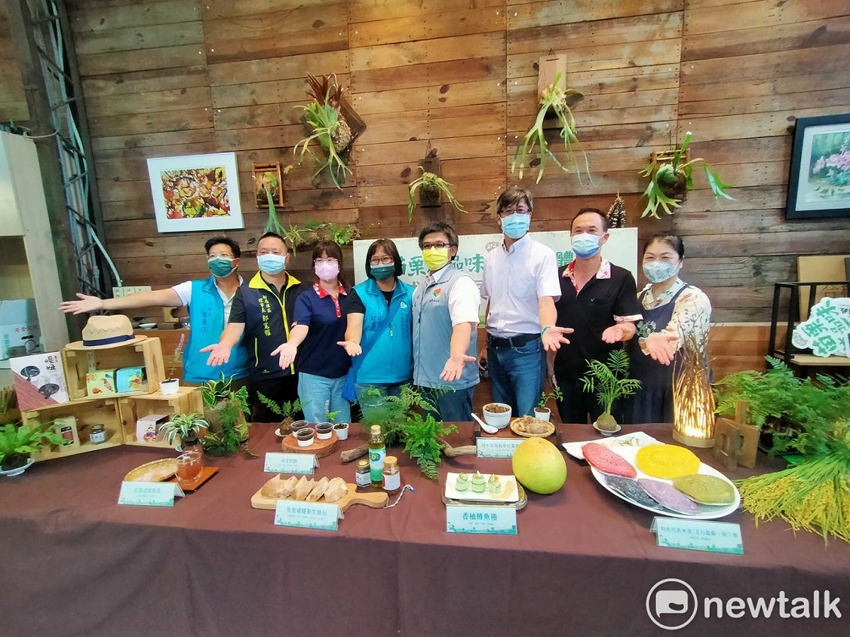 苗栗縣政府歡迎台中人到苗栗農村漫遊體驗在地好食、好物。 唐復年/攝