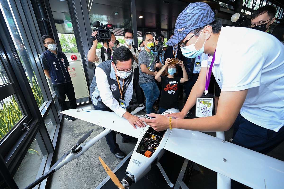 桃園新創團隊自行研發無人機成果豐碩。 圖：桃園市青年局／提供