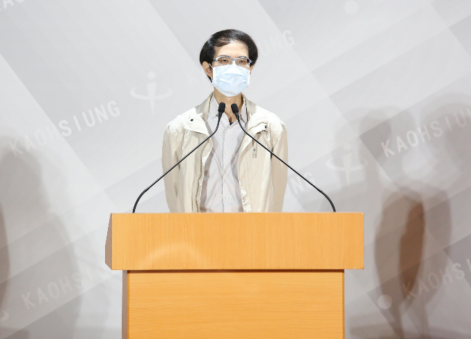 無黨籍政治素人鄭宇翔今（12）日參與高雄市長辯論政見會。 圖：高雄市選委會提供