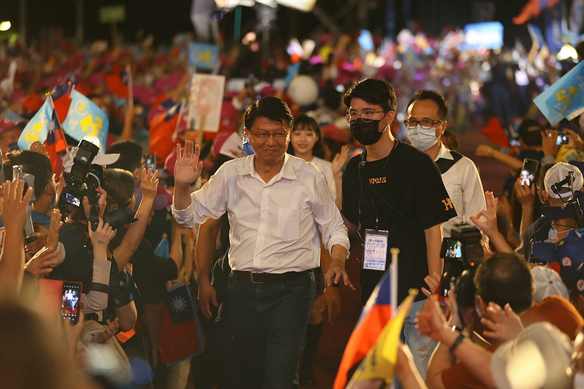 國民黨台南市長候選人謝龍介出席六都聯合造勢。 圖：侯友宜競選辦公室/提供