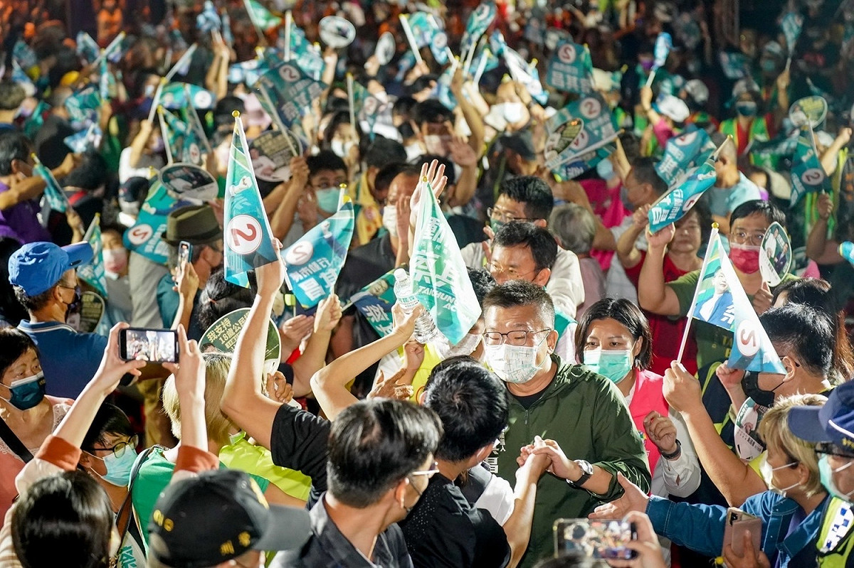 蔡其昌進場受到熱烈歡迎。 圖／蔡其昌競選總部（資料照片）