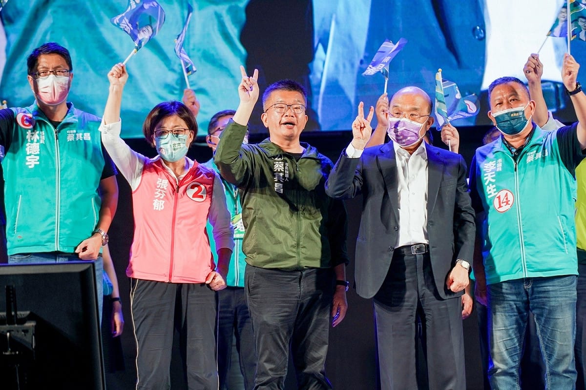 蘇貞昌懇託大家力挺蔡其昌翻轉台中。 蔡其昌競選總部/提供
