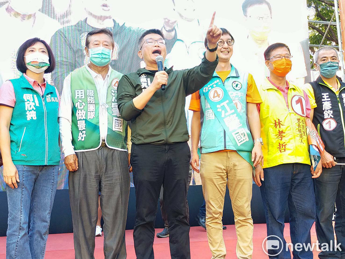 蔡其昌要大家1126投票支持他與江肇國，一同找回台中人的光榮感。 唐復年/攝