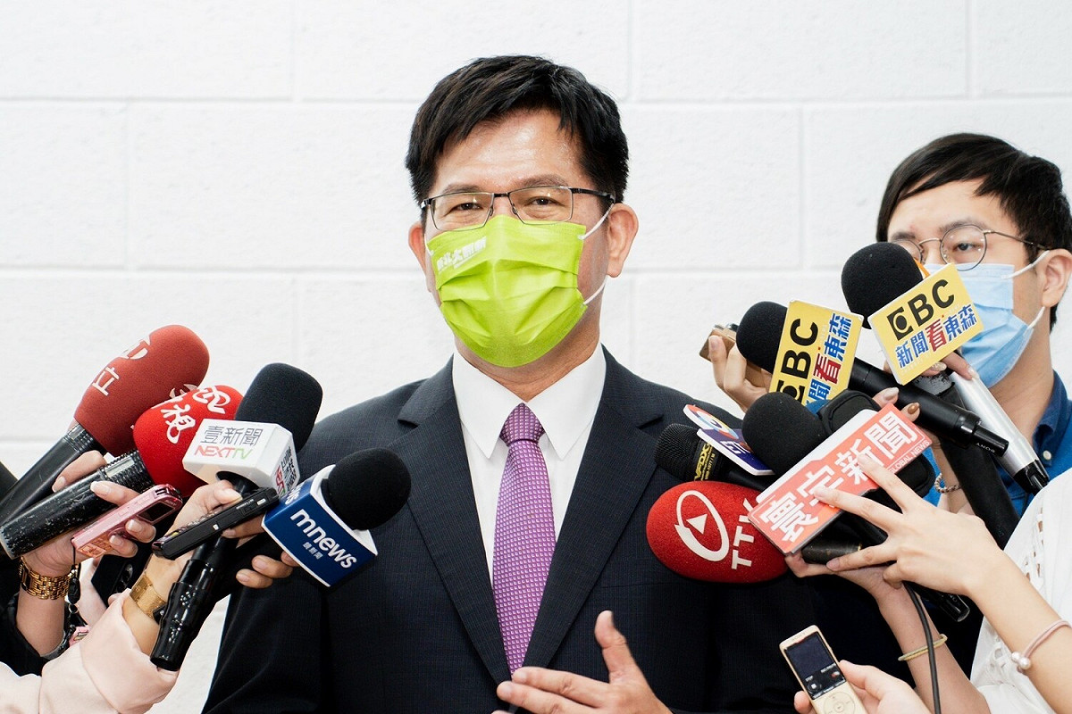 林佳龍批評侯友宜現在就是球員兼裁判，看不到人民的需求。 圖：林佳龍競辦／提供