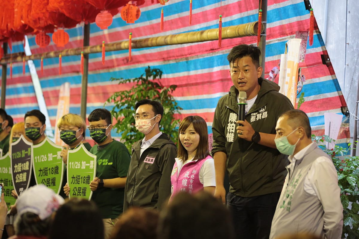 陳柏惟表示，每一次的選舉，中國都會透過很多方法要改變現狀，想控制台灣的輿論，但是這些關鍵仍然需要台灣人一起捍衛，台灣社會裡的年輕人已經覺醒，也瞭解只有捍衛台灣才能夠保護民主自由。 圖：張維倩辦公室提供