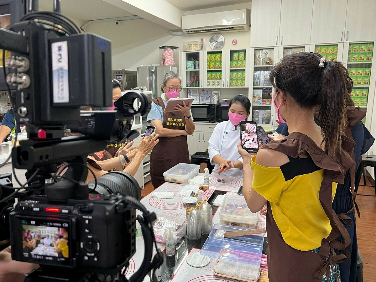 新北影響力記錄許多長期於在地默默耕耘的人文故事。 圖：新北市新聞局提供