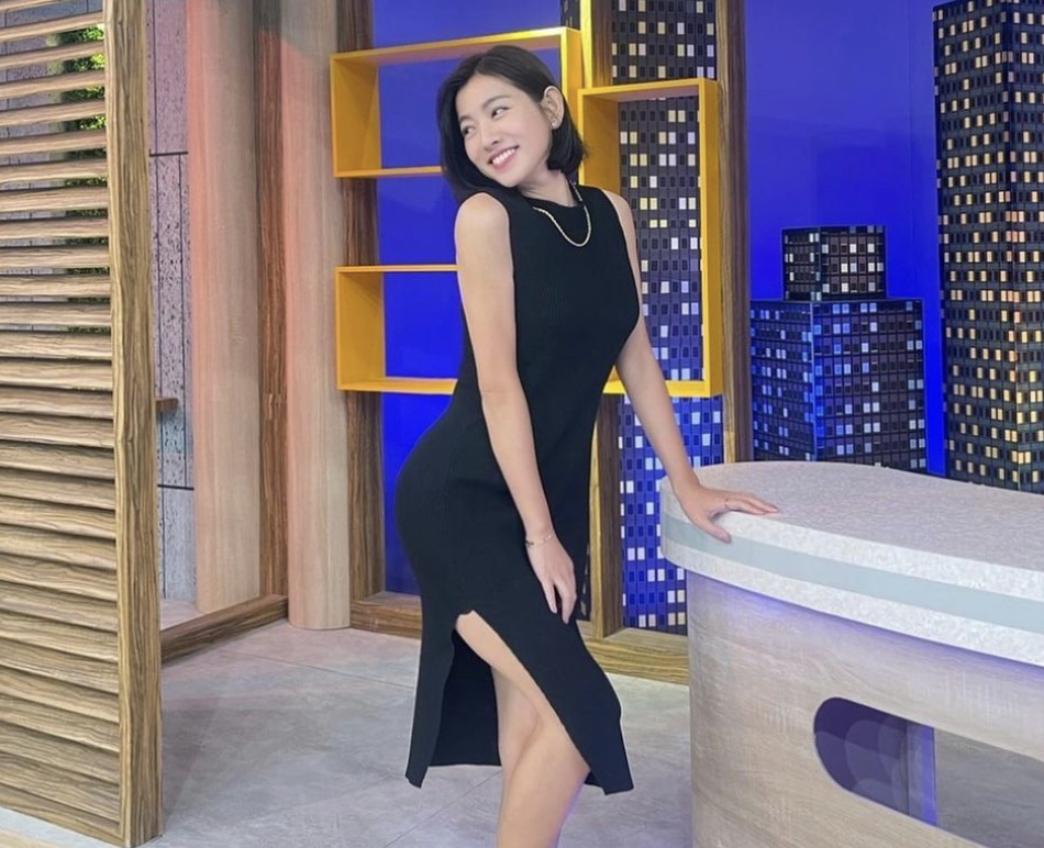 米可白嘗試氣質性感風，害羞透露是第一次這樣穿。 圖：翻攝自米可白IG
