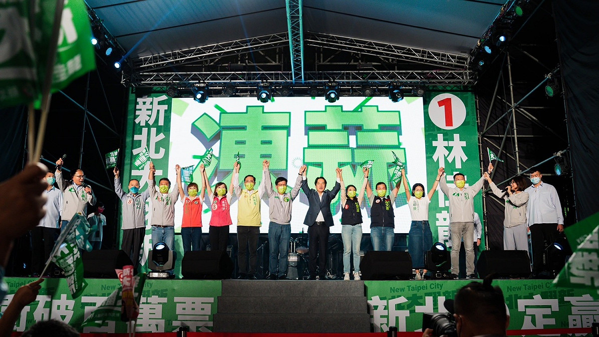 由前立委謝欣霓、競辦政策中心執行長王義川擔綱主持，包括立委江永昌、林楚茵、民進黨新北市黨部主委何博文、市議員張志豪、張維倩、羅文崇、議員候選人張嘉玲、許昭興一一上台助講。 圖：林競辦提供