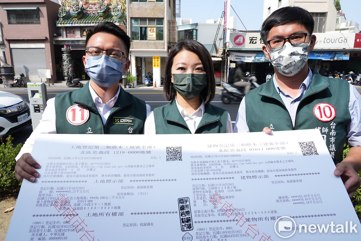 台南市長黃偉哲競選總部表示，國民黨市長候選人謝龍介夫妻租國土蓋民宿，一日客滿一年租金即回本，卻未見投資申報，應向社會大眾說明清楚。謝龍介反批黃偉哲政治追殺優良民宿，打擊台南觀光業，希望黃不要因選情告急搞小動作。 圖：黃博郎／攝