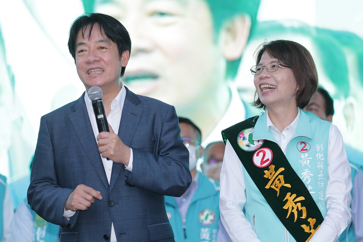 選前黃金週賴清德為黃秀芳站台。 黃秀芳競選總部/提供